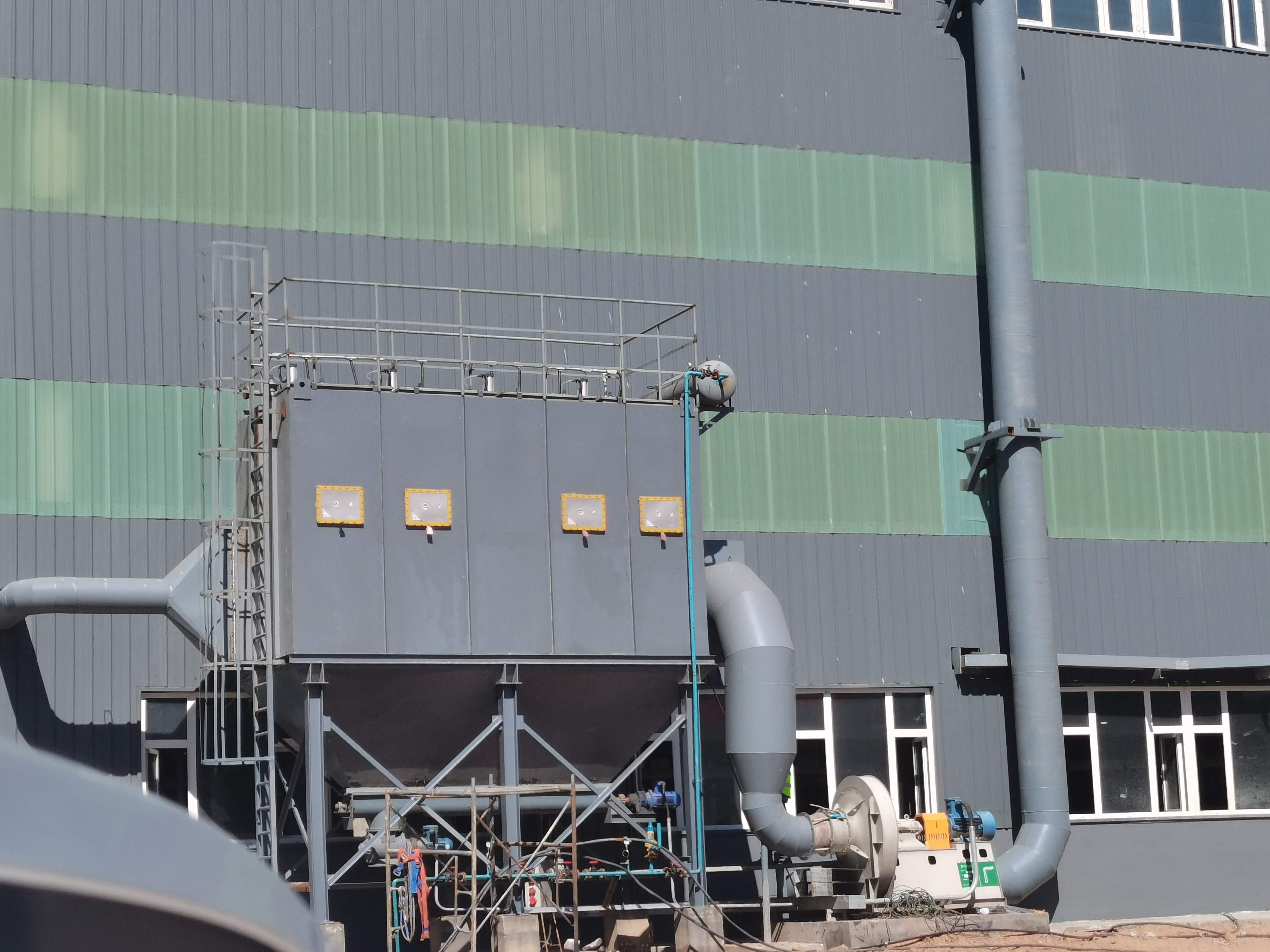 耐高溫布袋除塵器