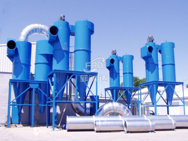 旋風除塵器是由進氣管、排氣管、圓筒體、圓錐體和灰斗組成